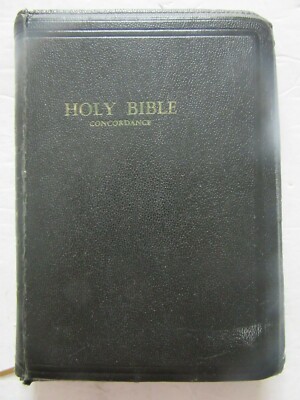 Holy Bible KJV red letter zipper with cross closure World Publishing vintage-image