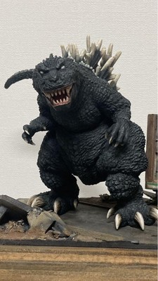 Godzilla Figure Garage Kit Completed-image