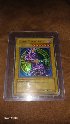 2002 Yu-Gi-Oh! TCG - Dark Magician - SDY-006  - Holo Ultra Rare - DAMAGED-image