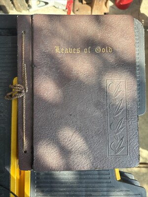 Vintage Leaves of Gold An Anthology of Prayers Memorable Phrases 1956 Book-image