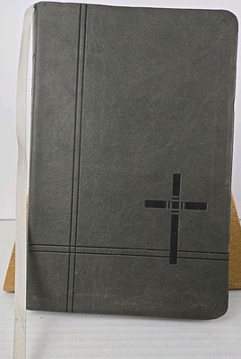 Baybour King James Thin Leather Bound Red Letter Version Bible (8.5 × 5.5 In) -image