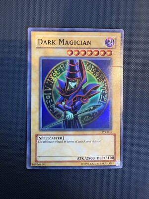 1x (HP) Dark Magician SYE-001 Super Rare - Unlimited Edition YuGiOh DMG / Crease-image