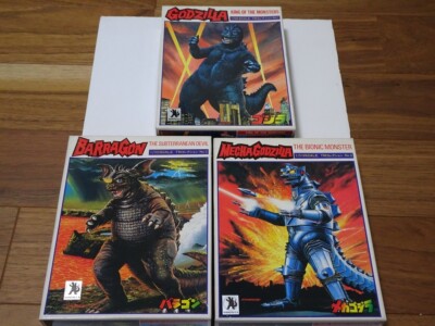Godzilla MechaGodzilla Barragon set Vintage Plastic Model Kit Yamakatsu-image