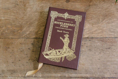 HUCKLEBERRY FINN BY MARK TWAIN THE EASTON PRESS COLLECTIBLES 100 GREATEST BOOKS-image