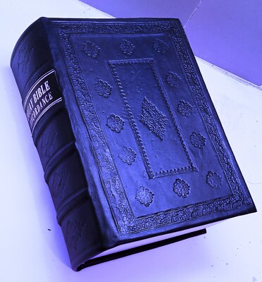 LARGE 4to. CATHOLIC DOUAY VULGATE CONCORDANCE.  FINE BINDING. 1945.-image