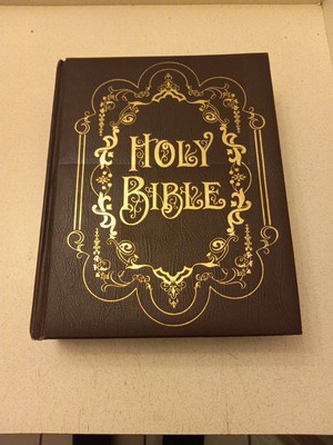 Holy Bible King James. Version Leather Bound Family Record Edition 1970 -image