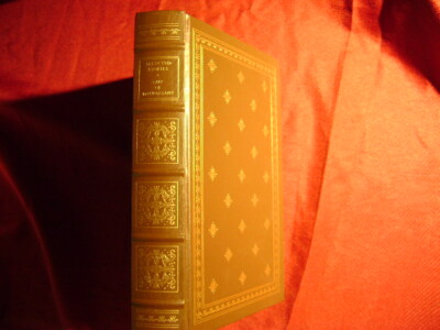 de Maupassant, Guy. Selected Stories. Deluxe binding.  1983. Illustrated by Istv-image