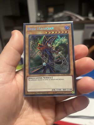 Yugioh Dark Magician CT14-EN001 Secret Rare Limited Edition Trading Card-image