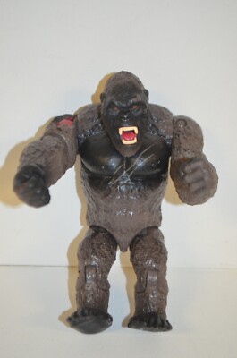  Godzilla vs Kong: Kong w/ Battle Damage Reveal 6” Figure-image