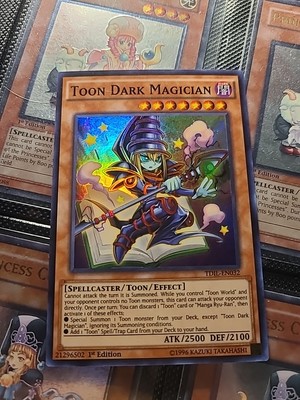 Yugioh Dark Magician TDIL-EN032 Super Rare 1st Edition 2016 -image