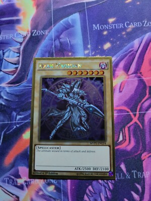 Yu-Gi-Oh! TCG  Dark Magician Gold Rare MVP1-ENG54 1st ed LIGHT PLAY-image