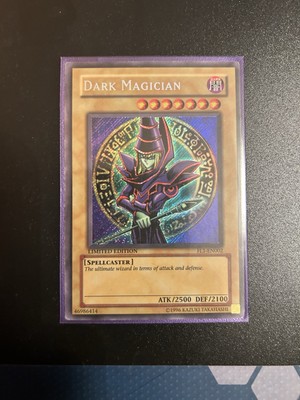 Dark Magician Fl1-en002 Yu-Gi-Oh Vintage trading card NEAR MINT-image