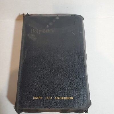 Holy Bible - KJV - John C. Winston / International Self Pronouncing 1948.-image