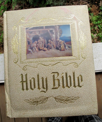 HOLY BIBLE 1969-70 Hertel Blue Ribbon Reference Bible VTG Rare Collectible-image