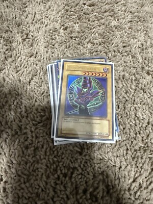 Yugioh  Dark Magician - LOB-A005 - 1st Edition-image