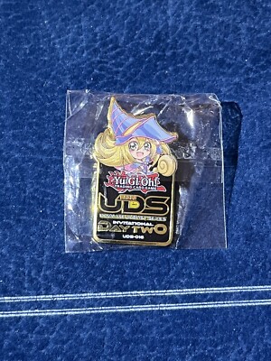 Dark Magician Girl Yugioh Prize UDS Pin Sealed Konami Tournament Rare MFC-image