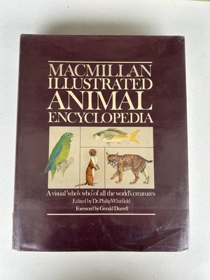 Vintage 1984 Macmillan Illustrated Animal Encyclopedia Hardcover-image