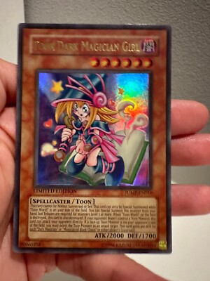 Yugioh - Toon Dark Magician Girl JUMP-EN010 Ultra Rare NM 1010#042-image