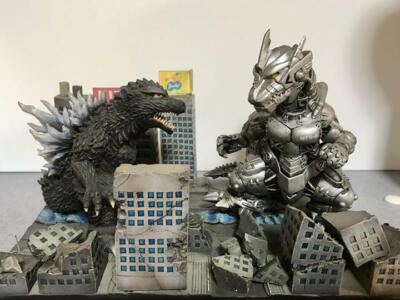 west kenji Godzilla Mechagodzilla figures Diorama SET Garage Kit toy used-image
