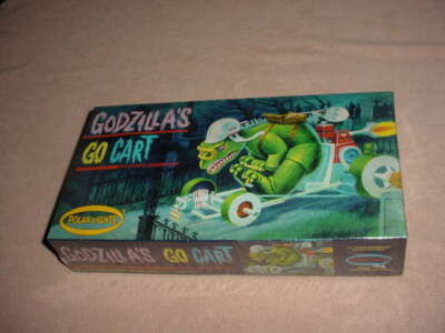 Polar Lights Godzilla's Go Cart model kit # 987   (NISB)-image