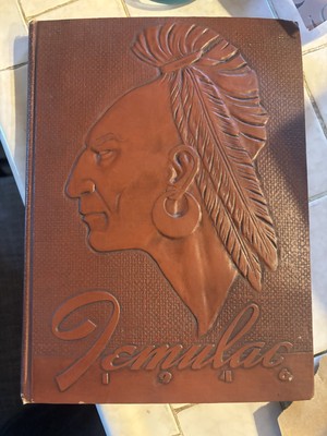 Temulac 1946 CALUMET High School Chicago Faux Leather Bound Embossed Yearbook -image