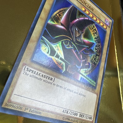 ❤️‍🔥YuGiOh RED DARK MAGICIAN (ARKANA) ULTRA RARE 1996 1st Edition 1️⃣DAY SHIP-image