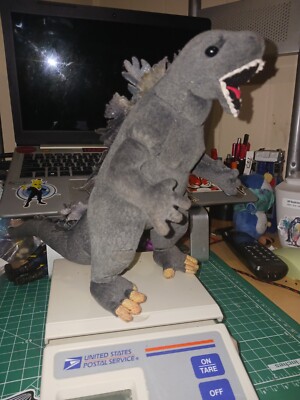 Ty Japan Beanie CLASIC Godzilla (black eyes) plush Japan & NY Toy Exclusive-image