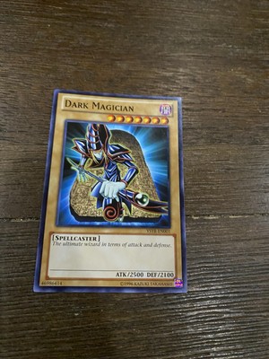 Yu-Gi-Oh Dark Magician YSYR-EN001 Unlimited Edition Common Card-image