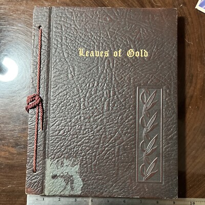 Vintage Leaves of Gold An Anthology of Prayers Memorable Phrases 1948 Book-image