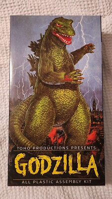 2000 Godzilla & 1998 King Kong Thronster Model Kits Aurora Mantis-image