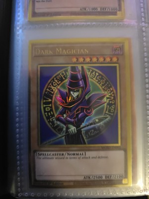 Maximum Gold Dark Magician Name Error  Misprint -image