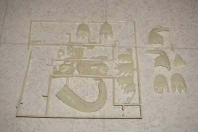 VINTAGE 60'S AURORA GLOW IN THE DARK GODZILLA MONSTER MODEL KIT Parts-image