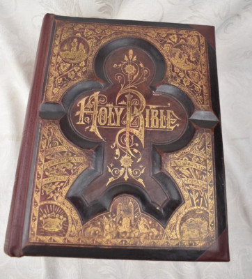 Antique 1885 Leather Bound Parallel Holy Bible Peerless Edition w/ Illustration-image