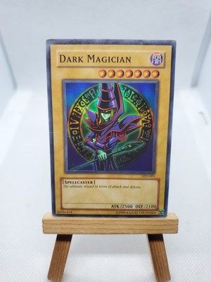 Yugioh SYE-001 Dark Magician Super Rare 2004 Trading Card -image