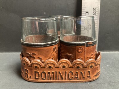 3 Leather Bound R. Dominicana Shot Glasses -image